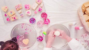 Şekerli Kurabiye Pişirme