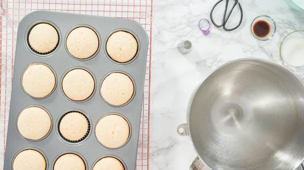 Pişirme denizkızı cupcakes — Stok fotoğraf