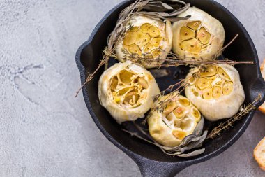 kavrulmuş sarımsak