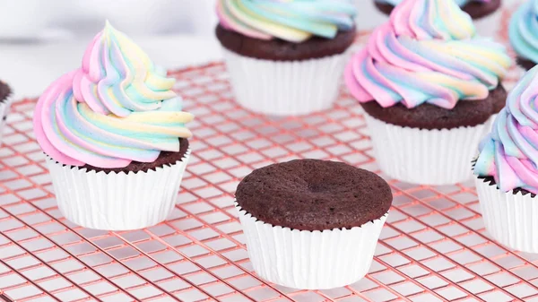 Cuisson cupcakes licorne — Photo