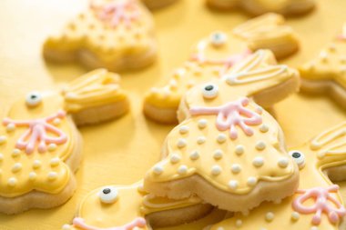 Paskalya kurabiyeleri