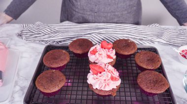 Kırmızı kadife kekler