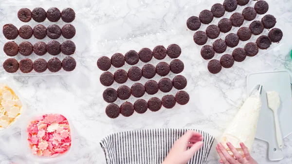 Chocolate cupcakes — Stock Photo, Image