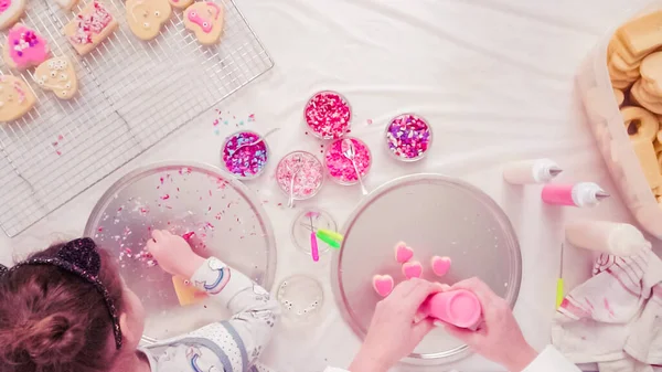 Piatto Passo Dopo Passo Decorazione Biscotti Zucchero Con Glassa Reale — Foto Stock