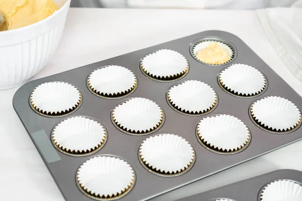 Cuocere Cupcake Alla Vaniglia Una Padella Cupcake — Foto Stock