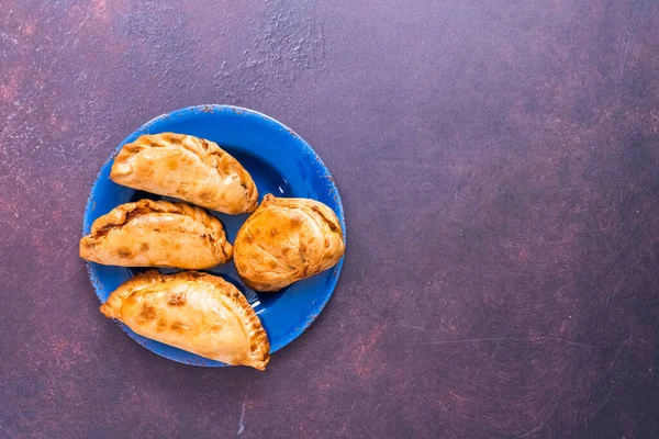 Piso Lay Homemade Grandes Empanadas Con Diferentes Plantillas — Foto de Stock