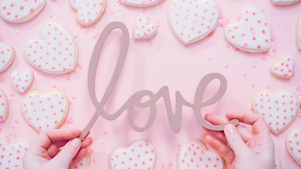 Flat Lay Valentine Day Love Sign Pink Background — Stock Photo, Image