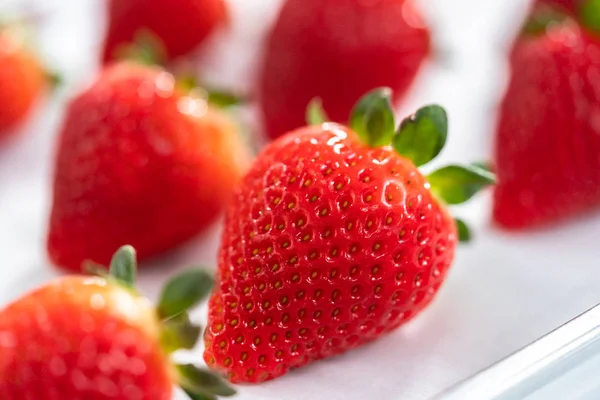 Ingredient Making Chocolate Dipped Strawberries Organic Strawberries — Stock Photo, Image