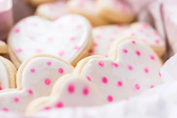 Biscotti Zucchero Forma Cuore Decorati Con Glassa Reale Confezione Regalo — Foto Stock