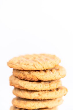 Ev yapımı taze fıstık ezmeli kurabiyeler..