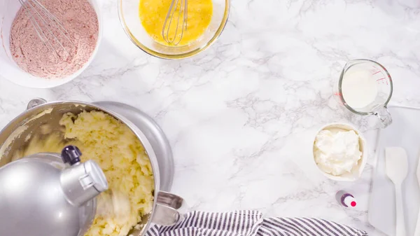 Ett Platt Ligg Steg För Steg Blandning Ingredienser Ett Stående — Stockfoto