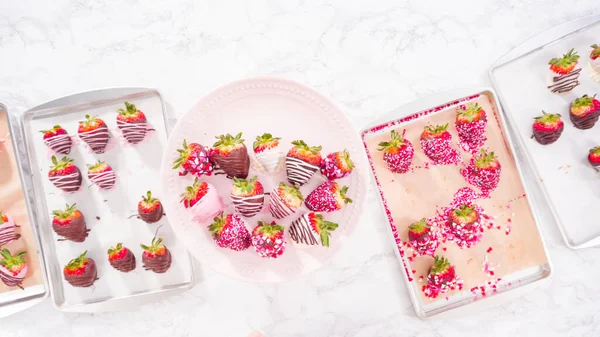 Flat Lay Step Step Arranging Variety Chocolate Dipped Strawberries Pink — Stock Photo, Image