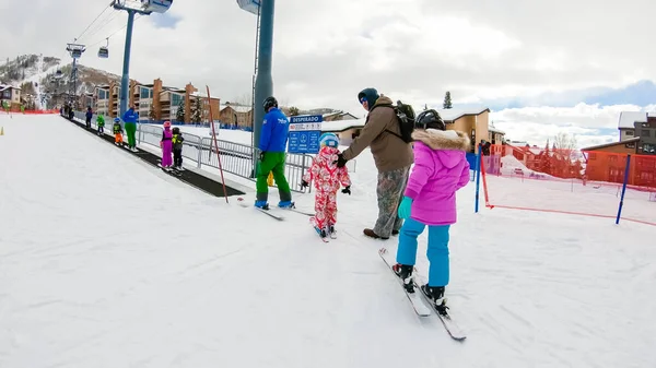 Steamboat Springs Colorado Usa December 2018 Děti Učí Alpské Lyžování — Stock fotografie