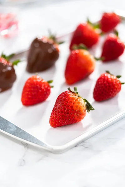 Ingredients Prepare Chocolate Dipped Strawberries — Stock Photo, Image