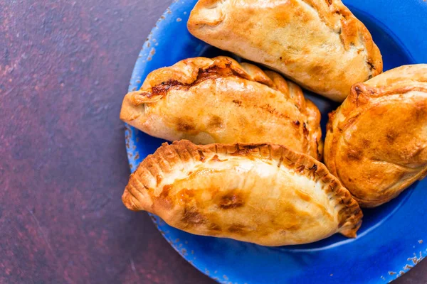 Empanadas Grandes Caseras Con Diferentes Plantillas — Foto de Stock