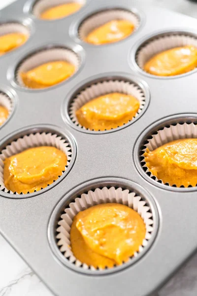 Pâte Cupcake Aux Épices Citrouille Dans Une Casserole Cupcake Avec — Photo