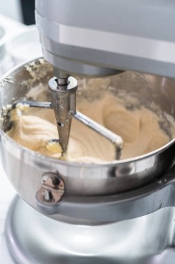 Ev yapımı vanilyalı kek..