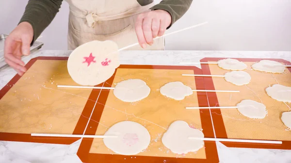 Peeling Large Homemade Lollipops Silicone Mat — Stock Photo, Image