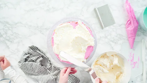 Flat Lay Step Step Frosting Funfetti Cake White Italian Buttercream — Stock Photo, Image