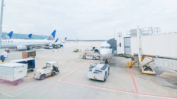 Houston Texas Usa Januari 2019 Passagerare Aicrafts Parkerad Vid Terminalen — Stockfoto