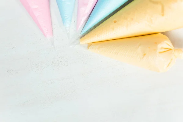 Rurociągi Torby Pastelowych Kolorów Royal Pudrem Dekoracji Wielkanocnych Cukru Ciasteczka — Zdjęcie stockowe