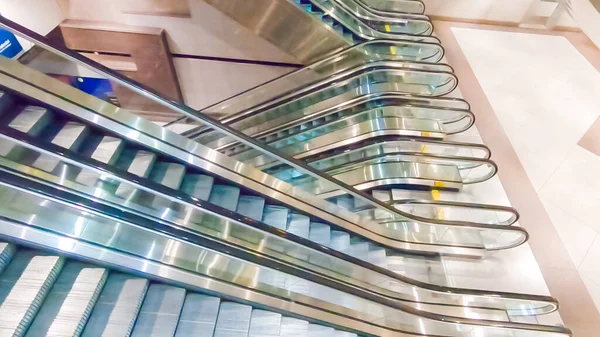 Denver Colorado Usa Januar 2019 Rolltreppen Einem Der Terminals Des — Stockfoto