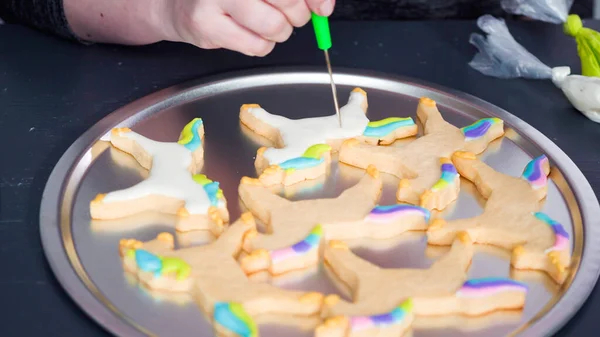 Paso Paso Decorar Galletas Azúcar Unicornio Con Glaseado Real —  Fotos de Stock