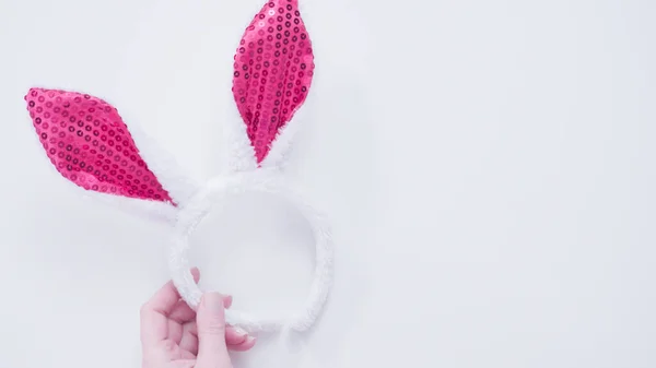 Белый Розовый Пасхальный Кролик Уши Белом Фоне — стоковое фото