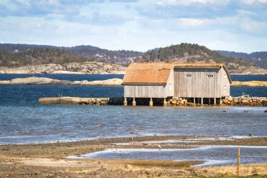 Taarnbrygga, burada Jomfruland, Norveç feribot devreye girer