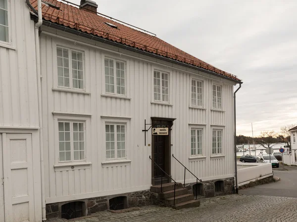 Grimstad, Norway - October 31, 2017: Henrik Ibsen museum in Grimstad. — 图库照片
