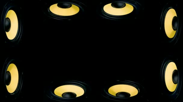 Musikalisk högtalare gul svart med plats för skrivande. Rörliga professionell musik studio monitor. — Stockvideo