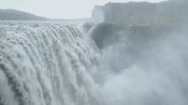 İzlanda'daki detifoss şelale.
