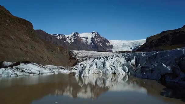 Gleccser madártávlatból, Skaftafell Nemzeti Park, Izland — Stock videók