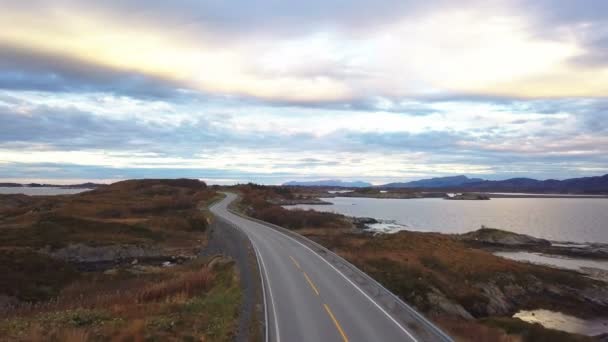 Paisagem pitoresca da Noruega. Atlanterhavsvegen — Vídeo de Stock