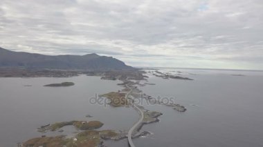 Norveç'te çarpıcı Atlantik yolun hava uçak atış