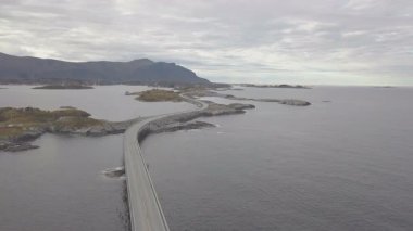 Norveç'te çarpıcı Atlantik yolun hava uçak atış