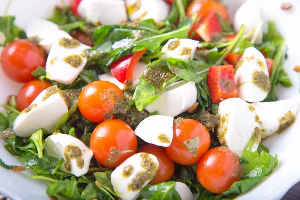 Salat mit Gemüse, Makroblick — Stockfoto