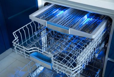  Mavi aydınlatmalı bulaşık makinesi