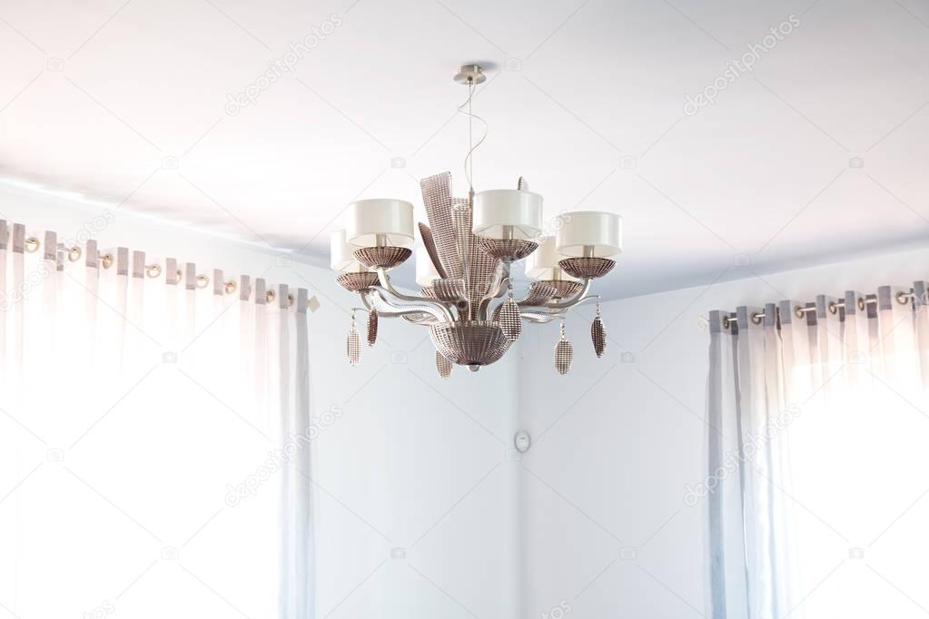 Lindo candelabro na sala de estar — Stock Photo © Aleksashka_89 #166303570
