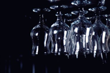 Boş gözlük. Siyah ve beyaz fotoğraf