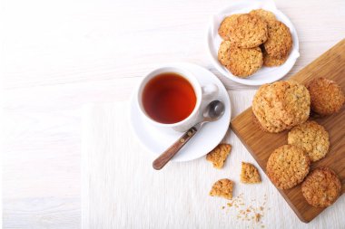  Kurabiye ve çay. Üstten Görünüm