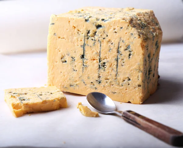 Olgun mavi Stilton peyniri