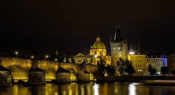 Karl'ın Bridge uygulamasında Praha — Stok fotoğraf