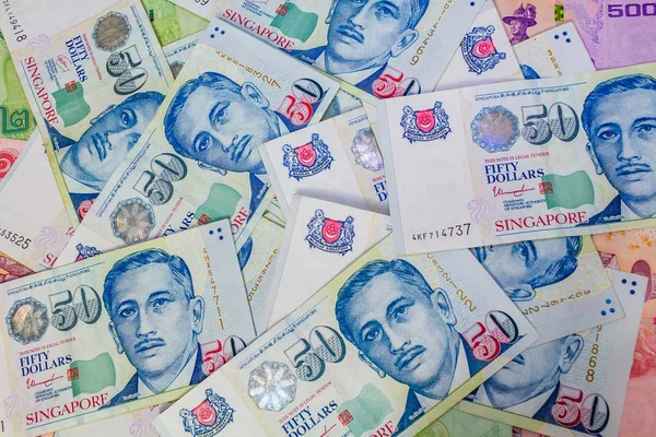 Dollaro di Singapore, banconota Singapore e Baht tailandese all'angolo — Foto Stock