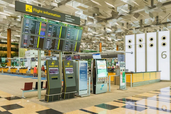 Partenza dall'aeroporto di Changi. Sala partenze Singapore — Foto Stock