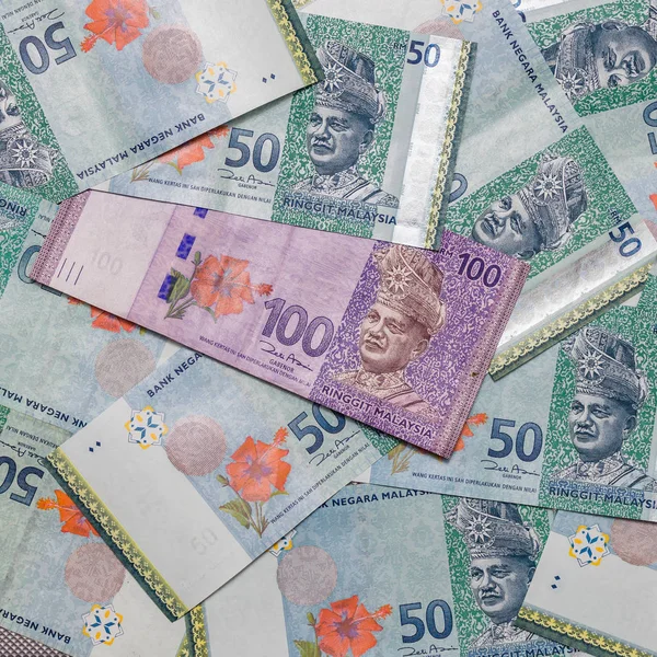 Desen arka plan üzerinde Malezya Ringiti para birimi