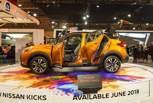 Toronto, Canada - 19 / 02 / 2018: Nissan Kicks Concept esposta all'esposizione Nissan Motor Co. 2018 Canadian International AutoShow — Foto Stock