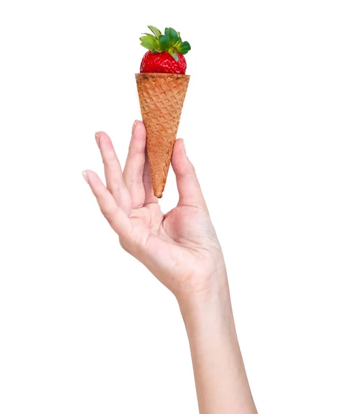 Fresas con helado. helado de chocolate en la mano. Blanco — Foto de Stock