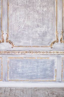 Zengin iç. Eski duvar. Retro tarzı. Altın kaldırıma