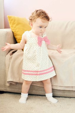 küçük bir bebek duygular portresi